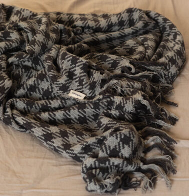 Houndstooth Handwoven Cotton Throw Black