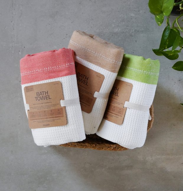 Honeycomb White Cotton Bath Towel | Combo of 3