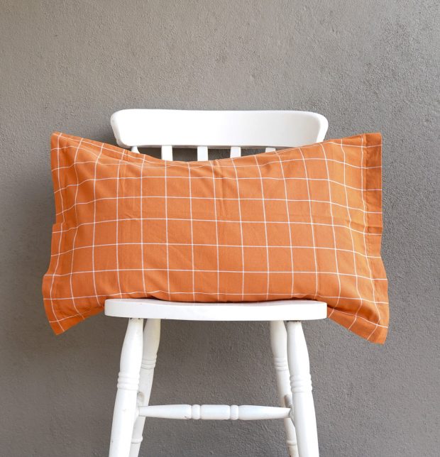 Lagom Chequered Cotton Fitted Bedsheet Rust Orange / White