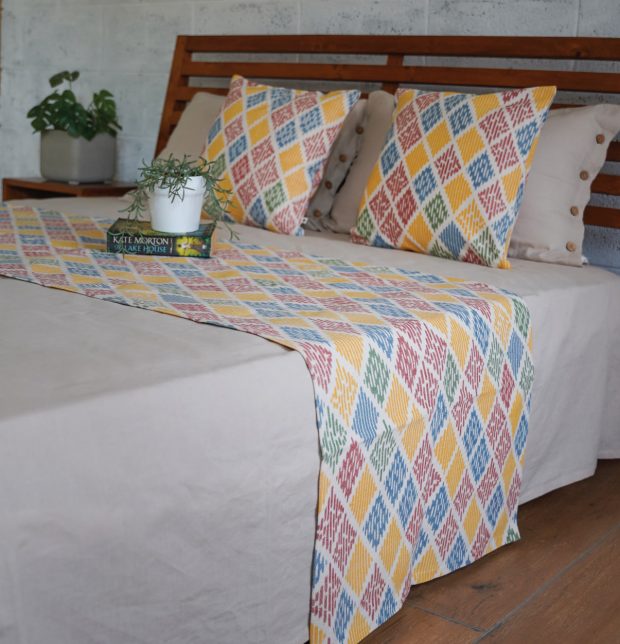 Ikat Vibrant Diamond Bed Runner & Cushion Cover Combo