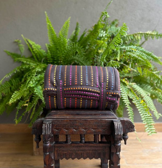 Broken Stripes Cotton Travel Bed Brown