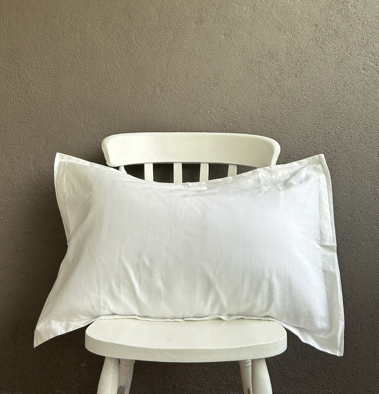 Buy Solid Cotton Pillow Cover White – Thoppia