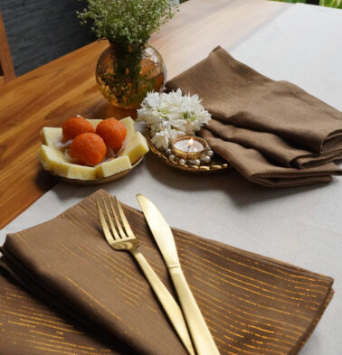 Zari Stripes Beige Table Runner & Brown Napkins Combo