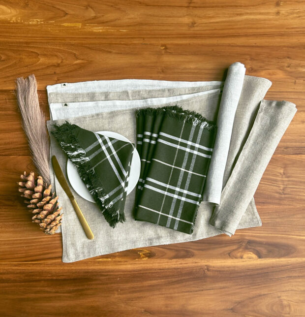 Vanilla White Linen Tablemats & Green Checks Napkin Combo