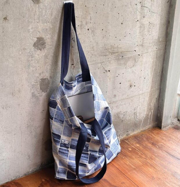 Brush Stroke Cubes Cotton Tote Bag Blue