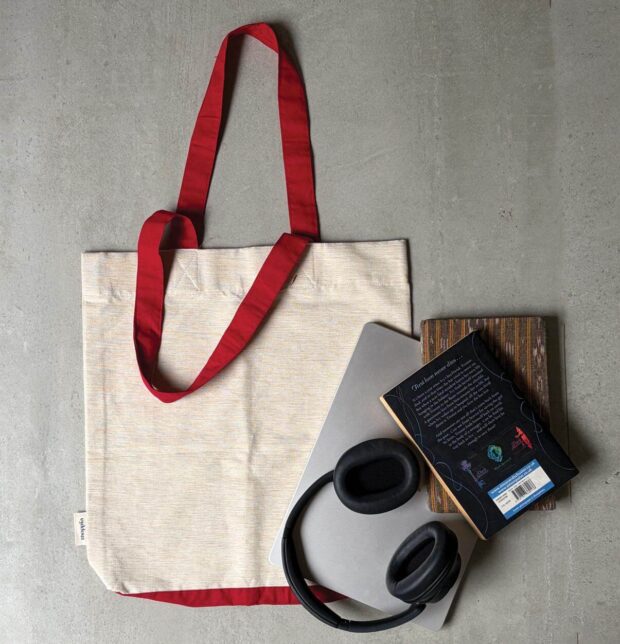 Textura Cotton Tote Bag Beige / Red