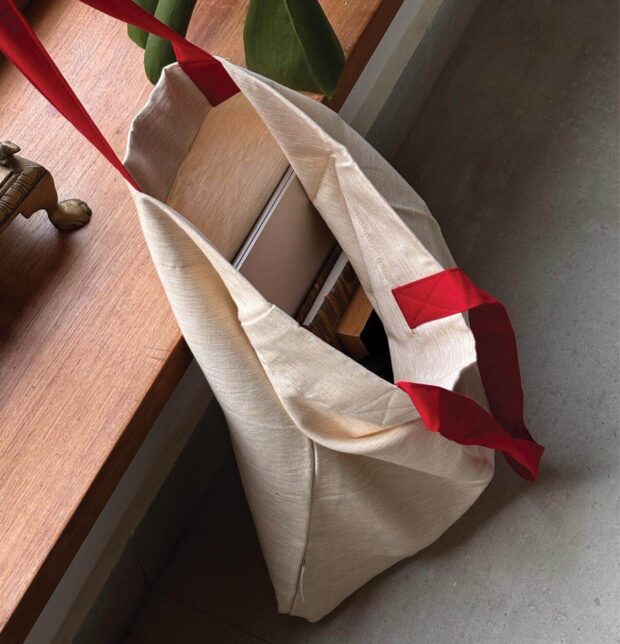 Textura Cotton Tote Bag Beige / Red