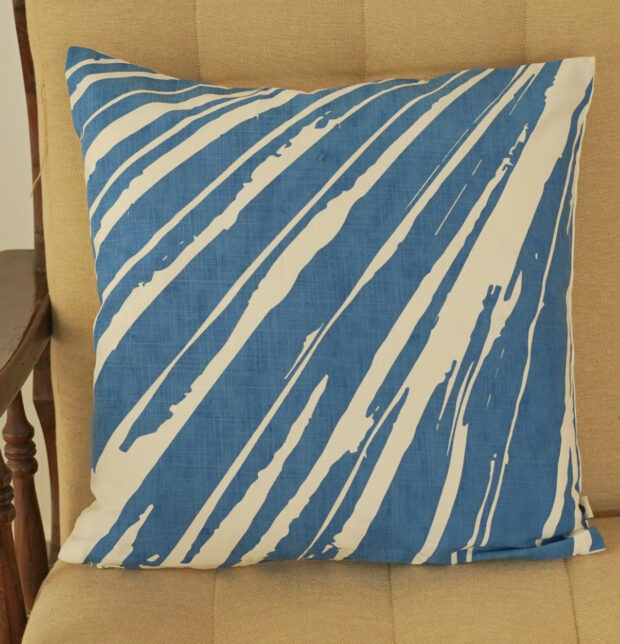 Diagonal Stroke Printed Cotton Cushion Cover 16